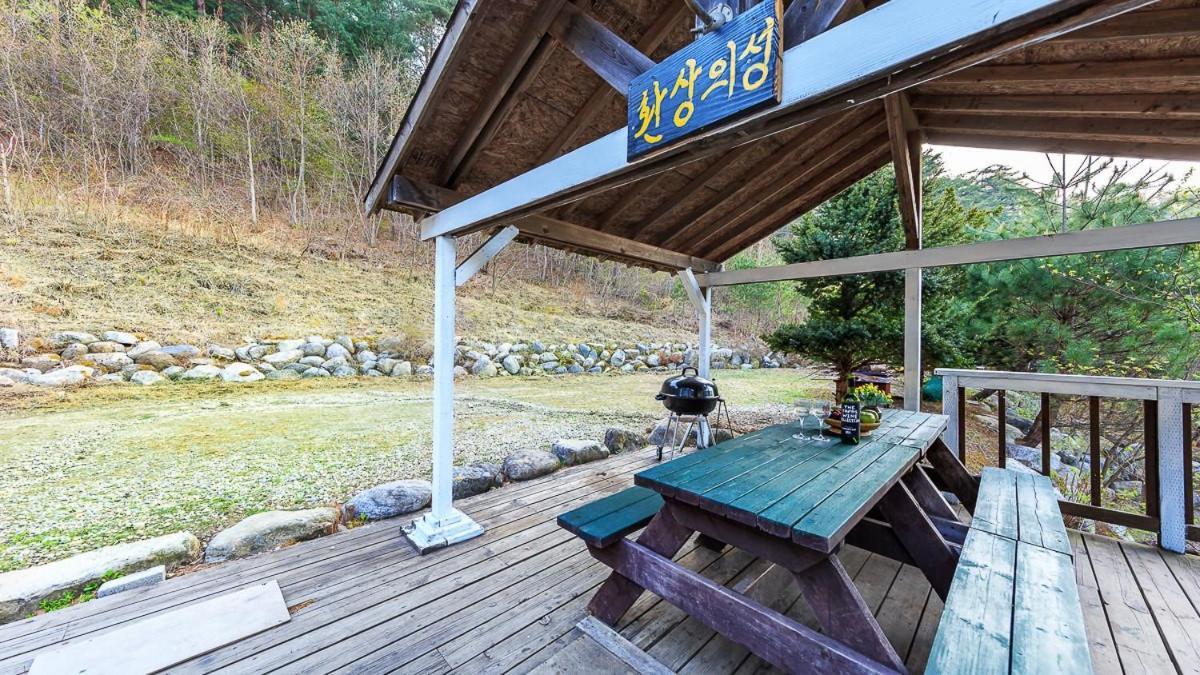 Yangyang Hwansangeui Seong Pension Chambre photo